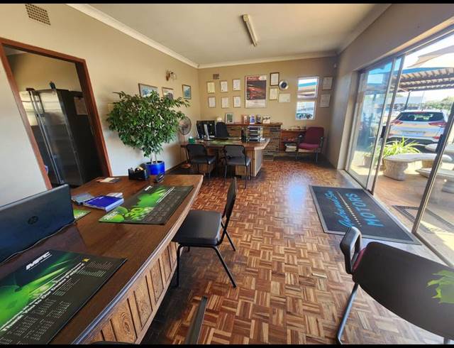 4 BEDROOM HOUSE FOR SALE IN RHODESFIELD